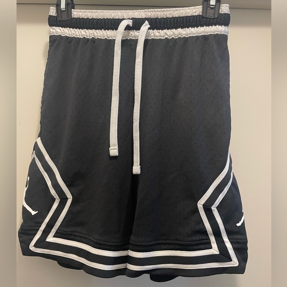 Jordan Brand Basketball Shorts Black and White Men’s Small